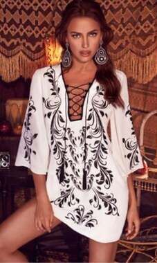 Bebe White and Black Floral Embroidered Lace-Up Kimono Sleeve Tunic Dress